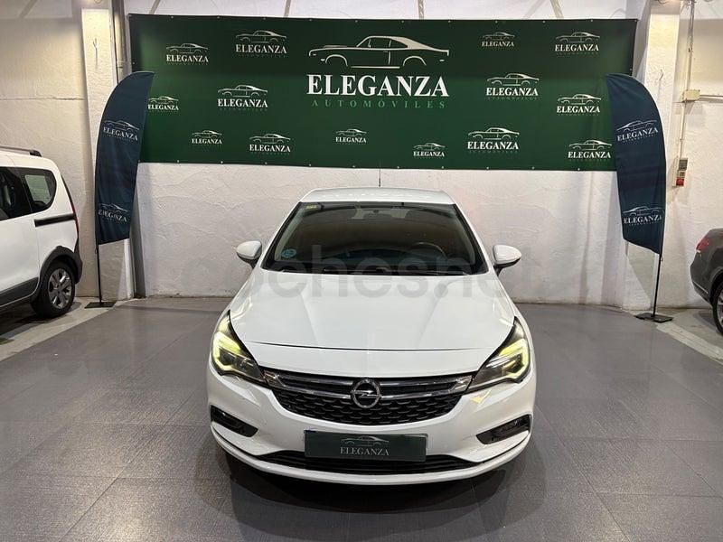 Usado Opel Astra Selective 110 CV (80 kW) 2016 Blanco Berlina