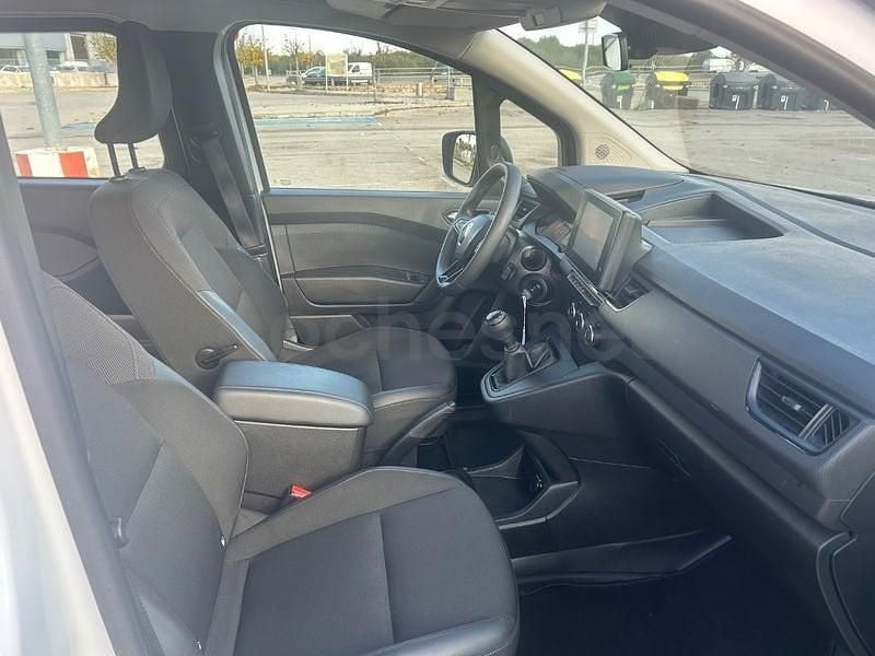 Usado Renault Kangoo 95 CV (69 kW) 2023 Blanco Monovolumen