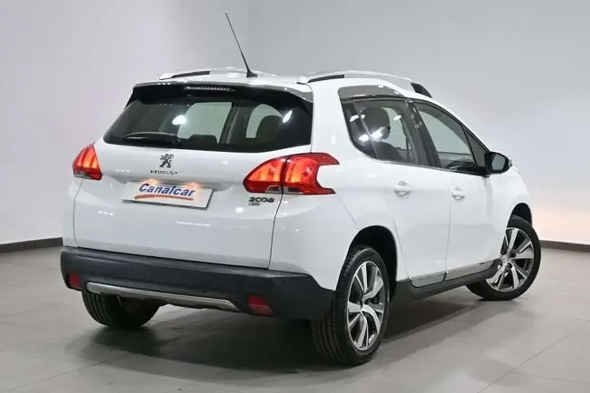 Usado Peugeot 2008 Allure 92 CV (67 kW) 2013 Blanco SUV