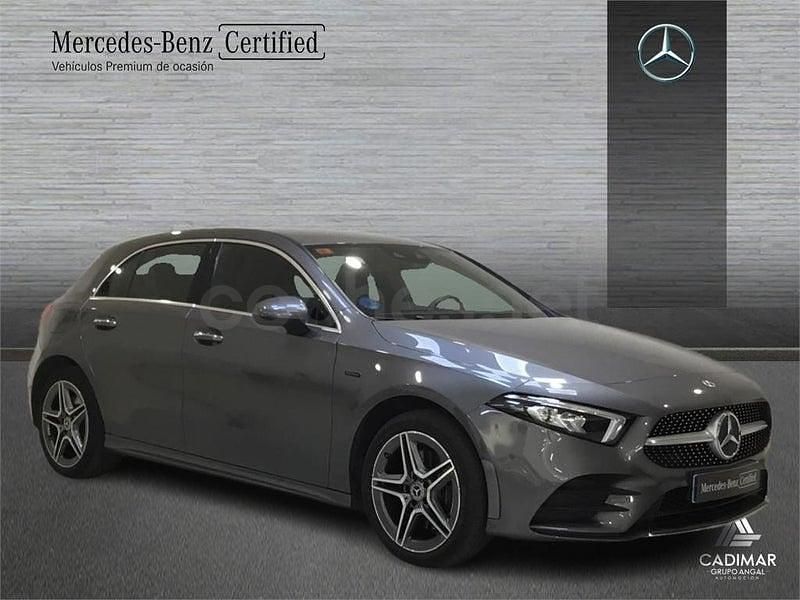 Usado Mercedes A250 218 CV (160 kW) 2021 Gris / plata Berlina