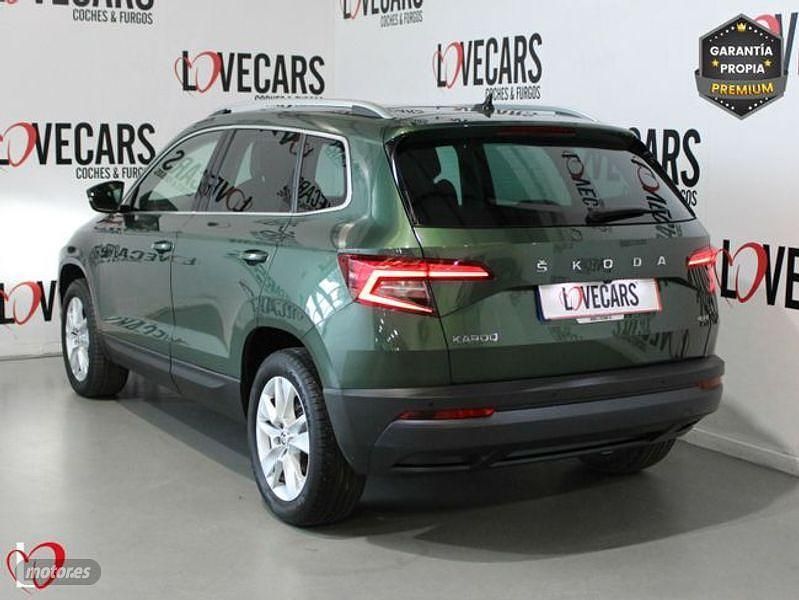 Usado Skoda Karoq Style 150 HP (110 kW) 2021 Verde SUV