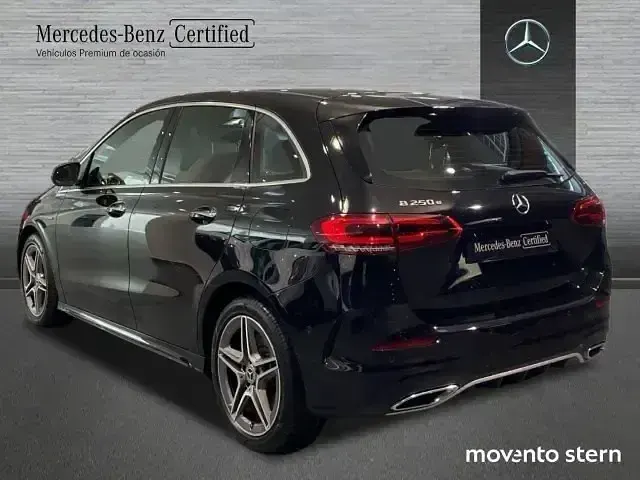 Begagnad Mercedes B250e AMG line 218 HK (160 kW) 2021 Svart Minibuss