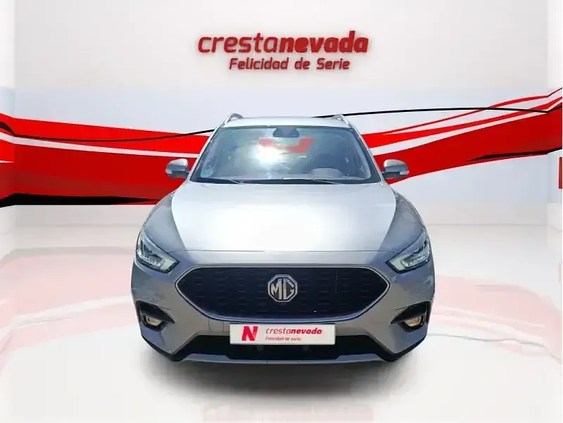 Usado MG ZS Luxury 106 CV (77 kW) 2022 Gris / plata SUV