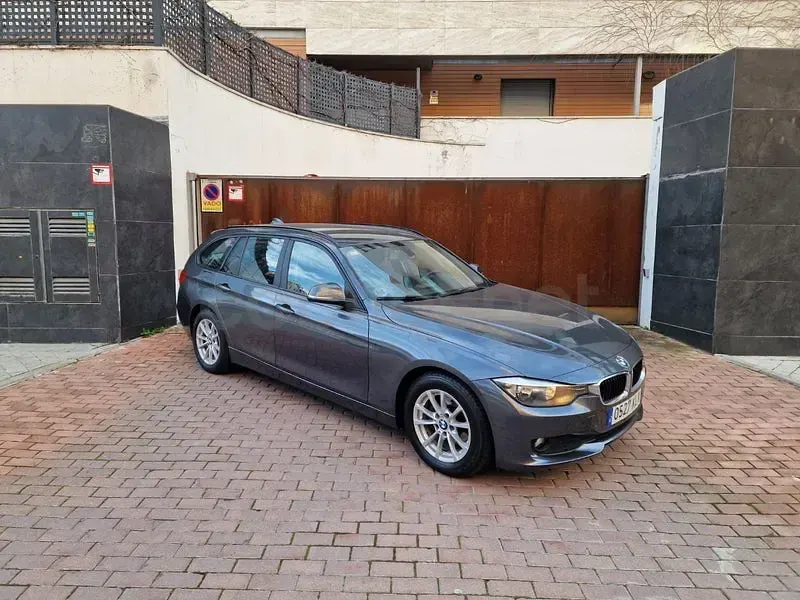 Usado BMW 316 Comfort Edition 116 CV (85 kW) 2014 Gris / plata Familiar