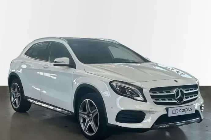 Usado Mercedes GLA200 156 CV (114 kW) 2019 Blanco SUV
