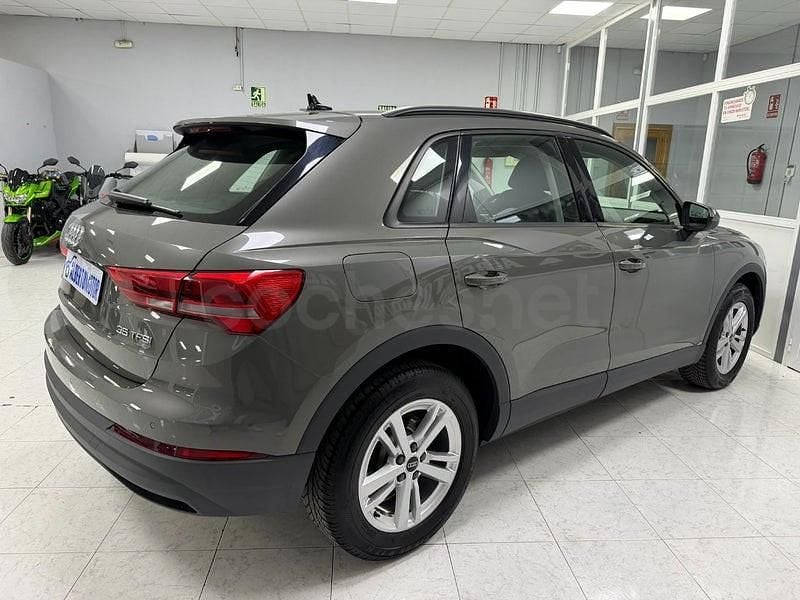 Usado Audi Q3 Advanced Plus 150 HP (110 kW) 2021 Verde SUV