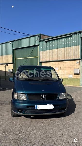 Usado Mercedes V230 98 CV (72 kW) 1997 Verde Monovolumen