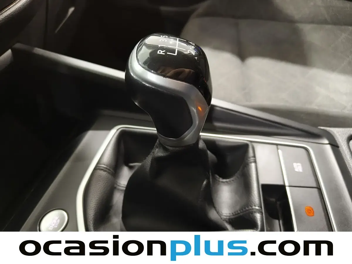 Usado VW Golf VII Life 116 CV (85 kW) 2021 Azul Utilitario