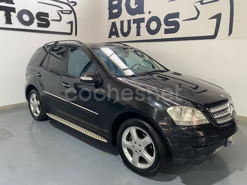 Negro Usado 2006 Mercedes ML320 SUV | 9999 € (Precio justo) - Imagen 1/4