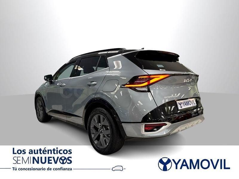 Usado Kia Sportage GT-Line 230 CV (169 kW) 2022 Gris / plata SUV