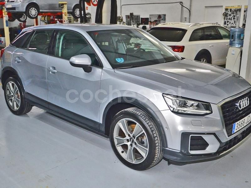 Usado Audi Q2 Design 150 CV (110 kW) 2017 Gris / plata SUV