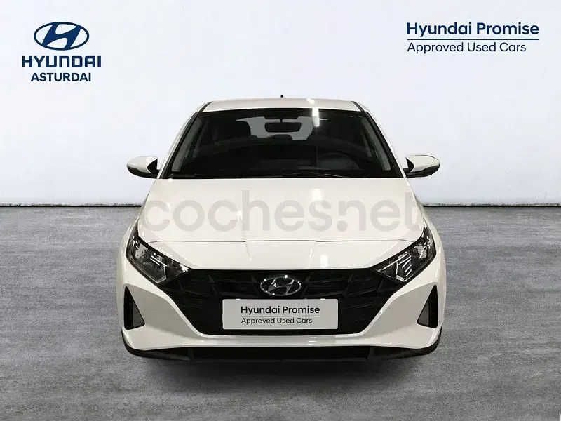 Usado Hyundai i20 84 CV (61 kW) 2023 Blanco Utilitario