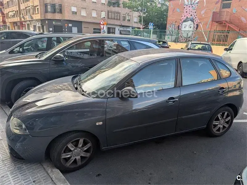 Usado Seat Ibiza Stylance 100 CV (73 kW) 2006 Negro Utilitario