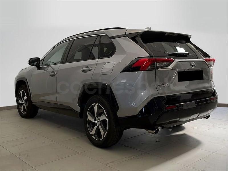 Usado Toyota RAV4 Hybrid Advance 306 CV (225 kW) 2025 Gris / plata SUV