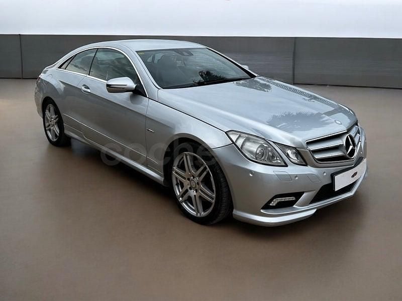 Usado Mercedes E350 Elegance 231 CV (169 kW) 2009 Gris / plata Coupe