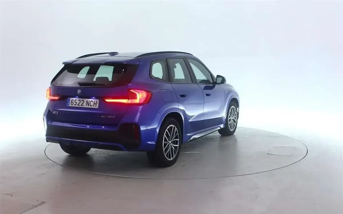 Usado BMW X1 M Sport 245 CV (180 kW) 2025 Azul SUV