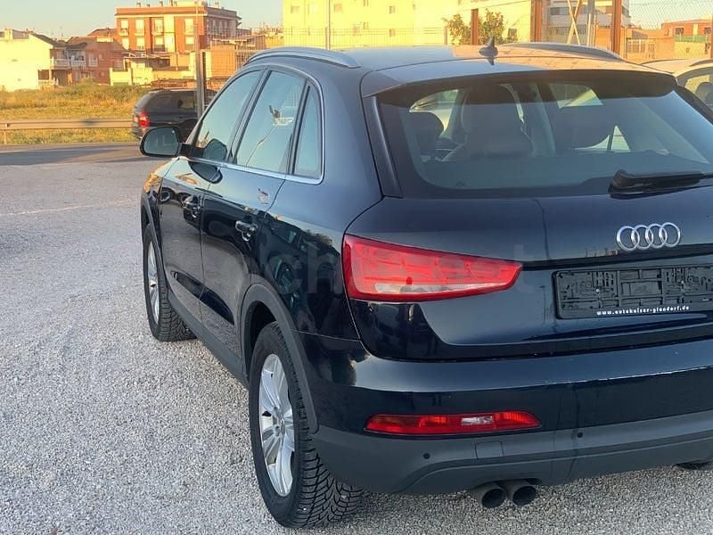 Begagnad Audi Q3 140 HK (102 kW) 2012 Svart SUV
