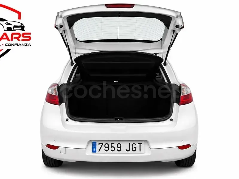 Usado Renault Mégane III GT 115 CV (84 kW) 2015 Blanco Berlina