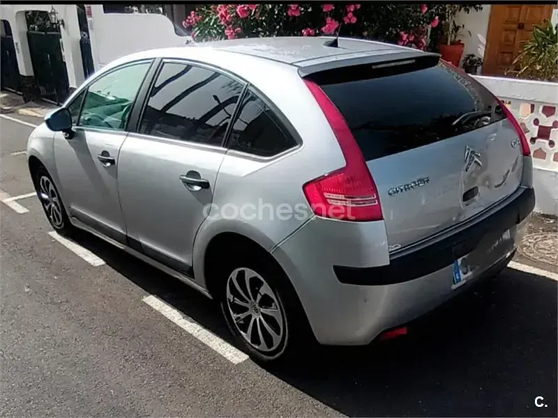 Usado Citroën C4 90 CV (66 kW) 2010 Gris / plata Berlina