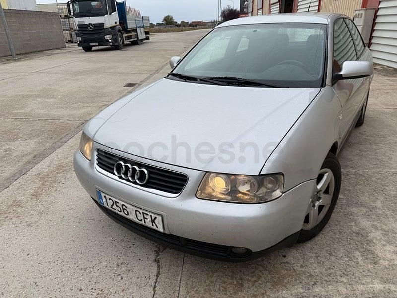 Usado Audi A3 Ambition 150 CV (110 kW) 2003 Gris / plata Utilitario