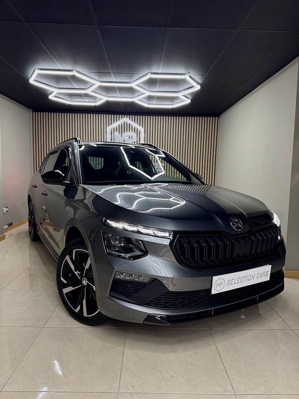 Gris Usado 2022 Skoda Kamiq Monte Carlo SUV | 20.990 € (Buen precio) - Imagen 1/4