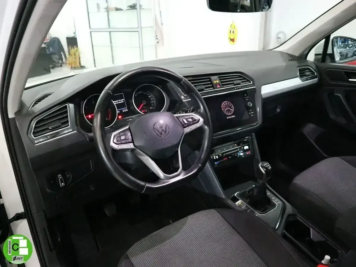 Usado VW Tiguan Life 122 CV (89 kW) 2021 Blanco SUV