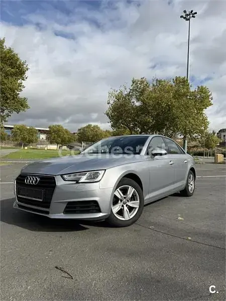 Usado Audi A4 150 CV (110 kW) 2017 Gris / plata Berlina