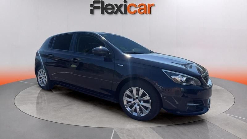 Usado Peugeot 308 Access 110 CV (80 kW) 2018 Azul Utilitario