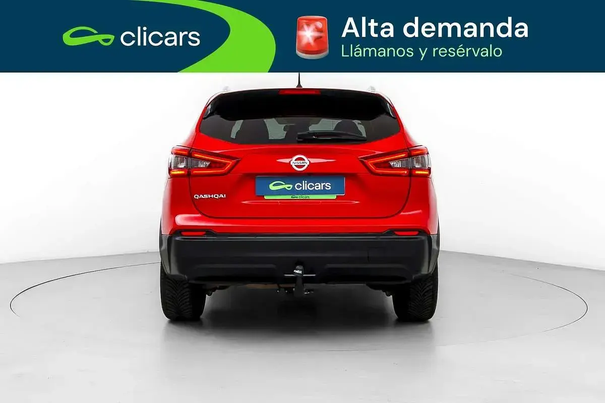 Begagnad Nissan Qashqai Acenta 140 HK (102 kW) 2019 Röd SUV