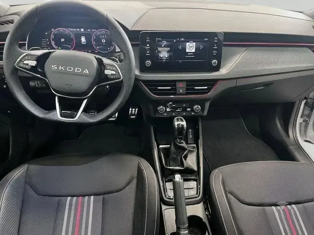 Usado Skoda Kamiq Monte Carlo 115 CV (84 kW) 2026 Azul SUV