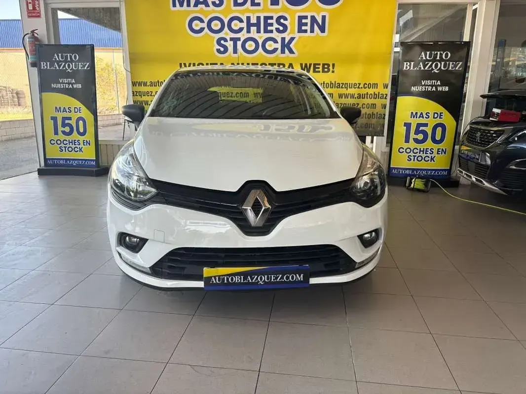 Usado Renault Clio LIMITED 75 CV (55 kW) 2019 Blanco Utilitario