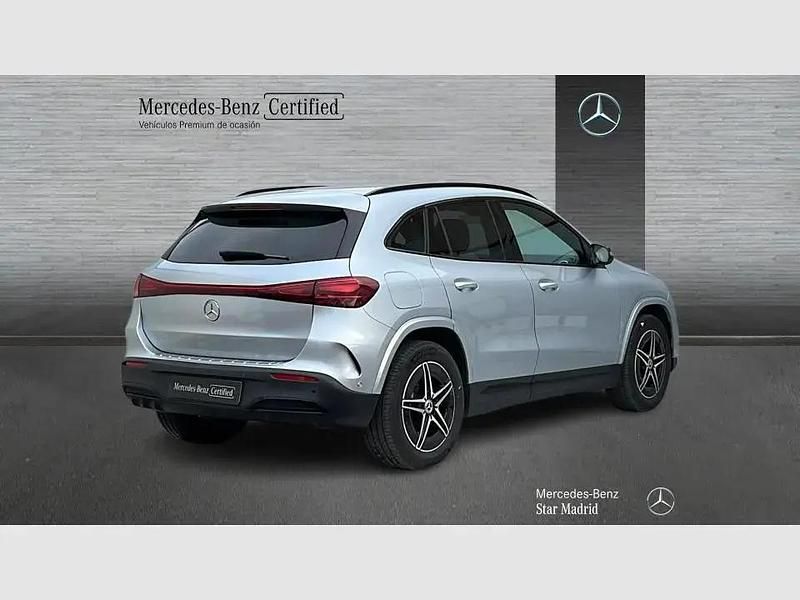 Usado Mercedes EQA300 167 kW (228 CV) 2025 Plata hightech SUV
