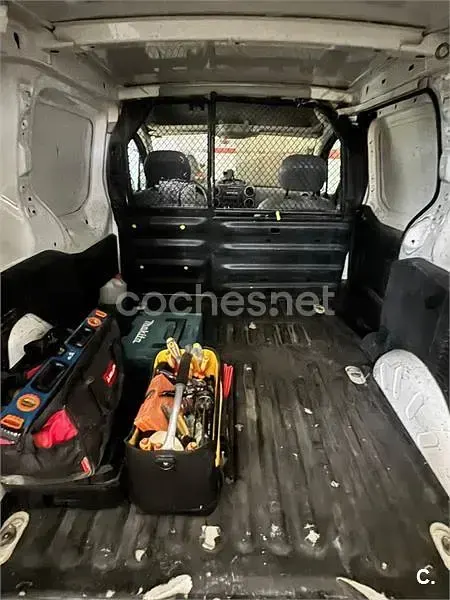 Usado Citroën Berlingo Attraction 92 CV (67 kW) 2015 Blanco Monovolumen