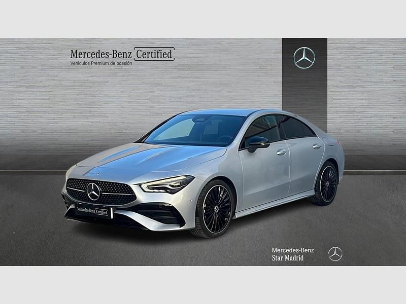 Plata hightech (metalizado) Usado 2025 Mercedes CLA220 AMG line Berlina | 38.790 € (Super precio) - Imagen 1/4