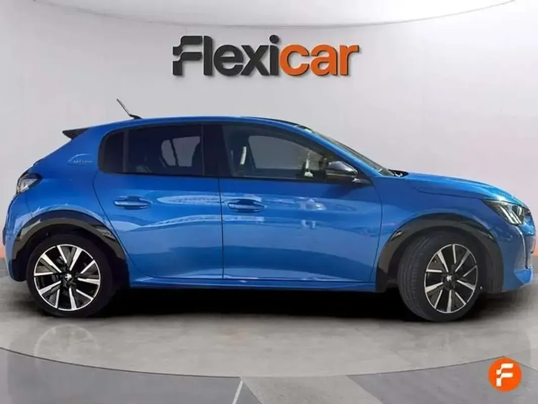 Usado Peugeot 208 GT-line 101 CV (74 kW) 2020 Azul Utilitario