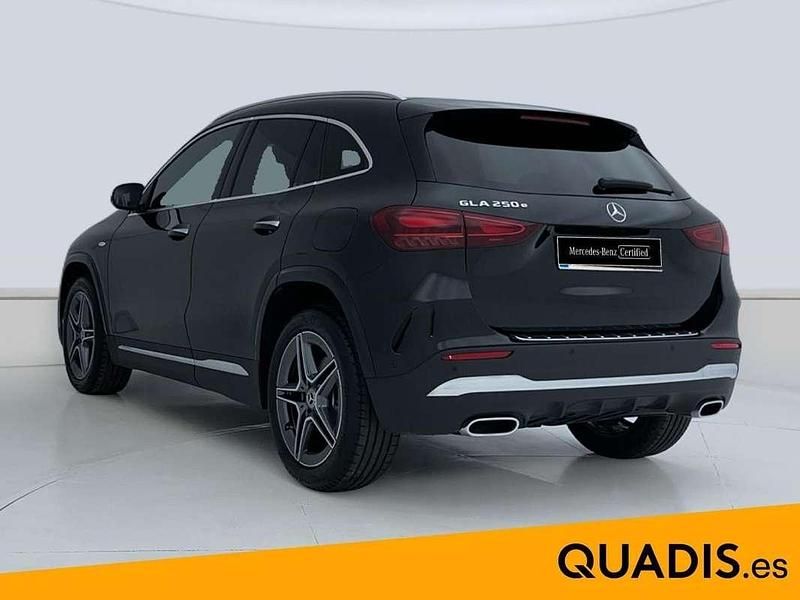 Usado Mercedes GLA250 218 CV (160 kW) 2025 Negro SUV