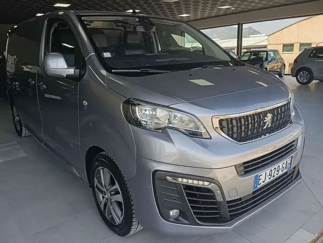 Usado Peugeot Expert S 179 CV (131 kW) 2017 Gris Van