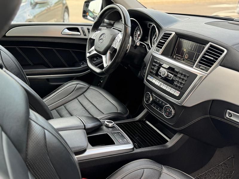 Usado Mercedes GL63 AMG AMG 557 CV (409 kW) 2013 Negro SUV