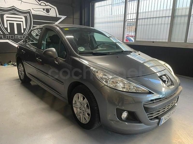 Usado Peugeot 207 Sport 109 CV (80 kW) 2011 Gris / plata Berlina