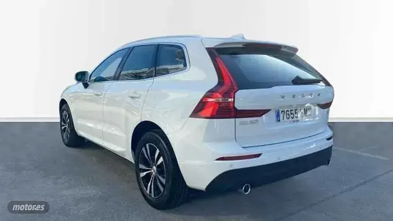 Usado Volvo XC60 Momentum 2021 Blanco SUV
