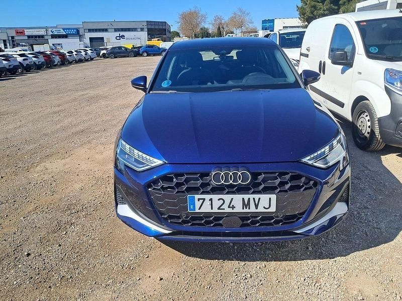 Usado Audi A3 Advanced Plus 116 CV (85 kW) 2024 Azul Berlina