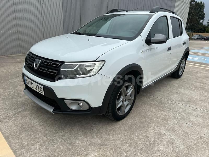 Blanco Usado 2017 Dacia Sandero Stepway Utilitario | 7900 € (Precio justo) - Imagen 1/4
