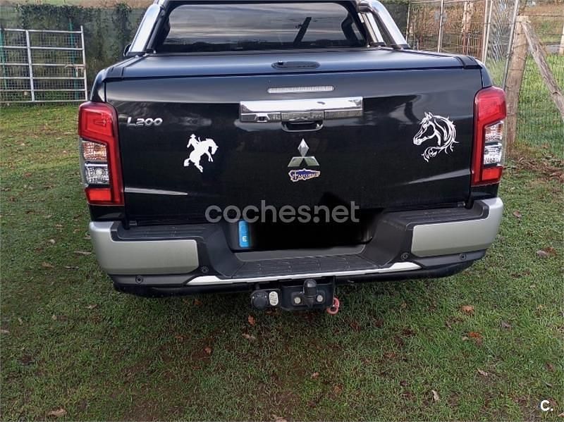 Usado Mitsubishi L200 150 CV (110 kW) 2022 Negro Recogida
