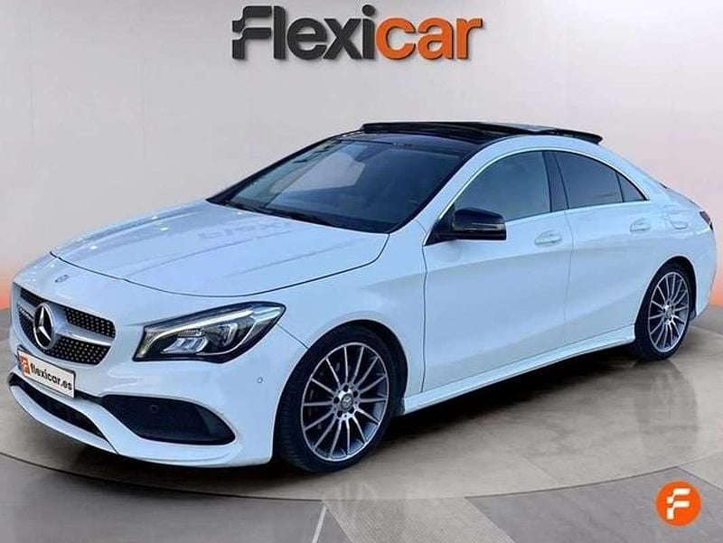 Usado Mercedes CLA200 136 CV (100 kW) 2016 Gris Coupe
