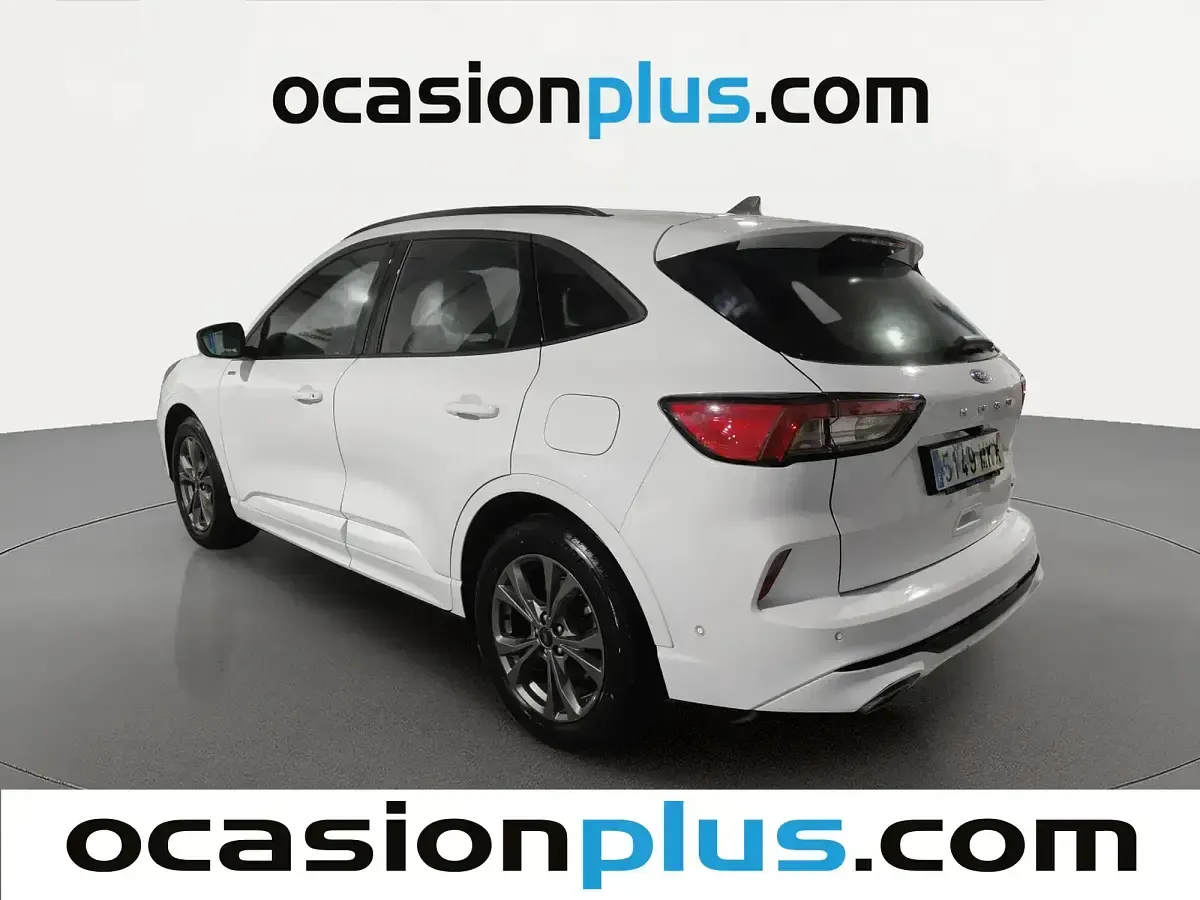 Usado Ford Kuga ST-Line 190 CV (139 kW) 2023 Blanco SUV