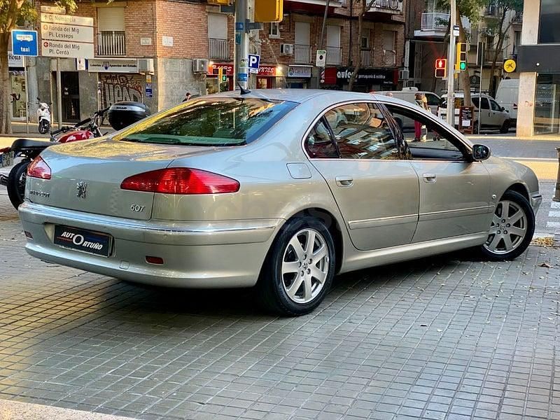 Usado Peugeot 607 204 CV (150 kW) 2006 Beige Berlina
