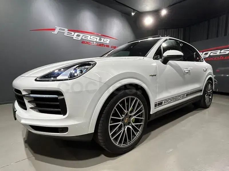 Usado Porsche Cayenne Platinum Edition 462 CV (339 kW) 2022 Blanco SUV