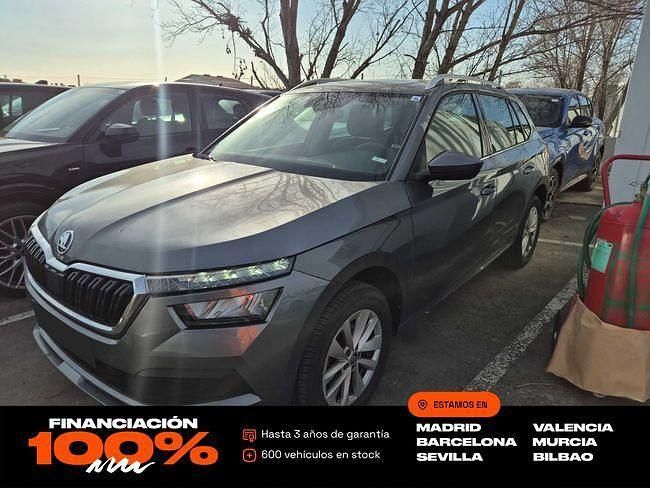 Usado Skoda Kamiq Selection 150 CV (110 kW) 2024 Gris SUV