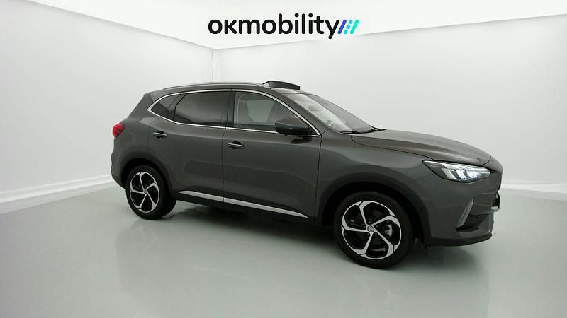 Käytetty MG HS Luxury 162 HP (119 kW) 2024 Harmaa Katumaasturi