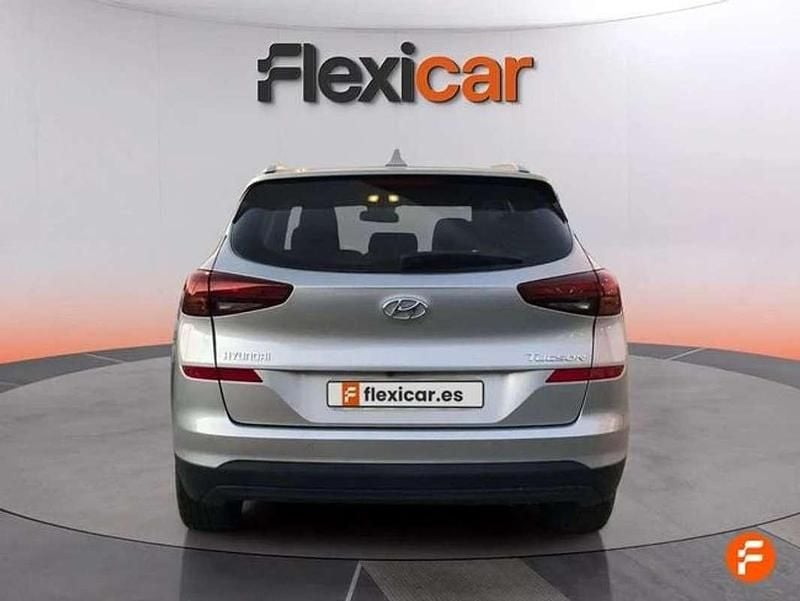 Usado Hyundai Tucson 132 CV (97 kW) 2019 Gris SUV